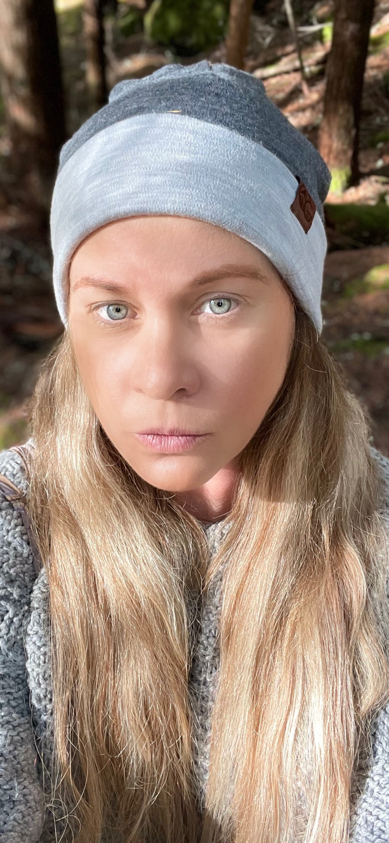 100% MERINO TOQUE/BEENIE - REVERSIBLE 'GRANITE GREY' -ADULT-